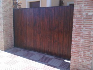 Puerta acabados exteriores mantenimiento despues