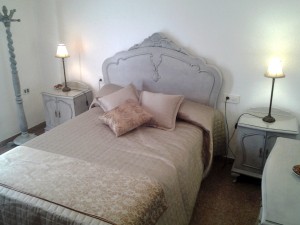 Cabezal de una cama restaurado
