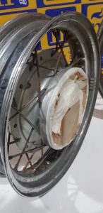Areando de llantas de moto